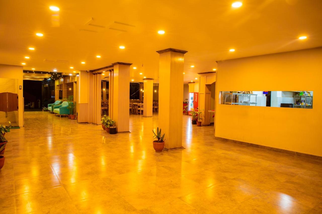 Majheri Resort And Spa Pokhara Exterior foto