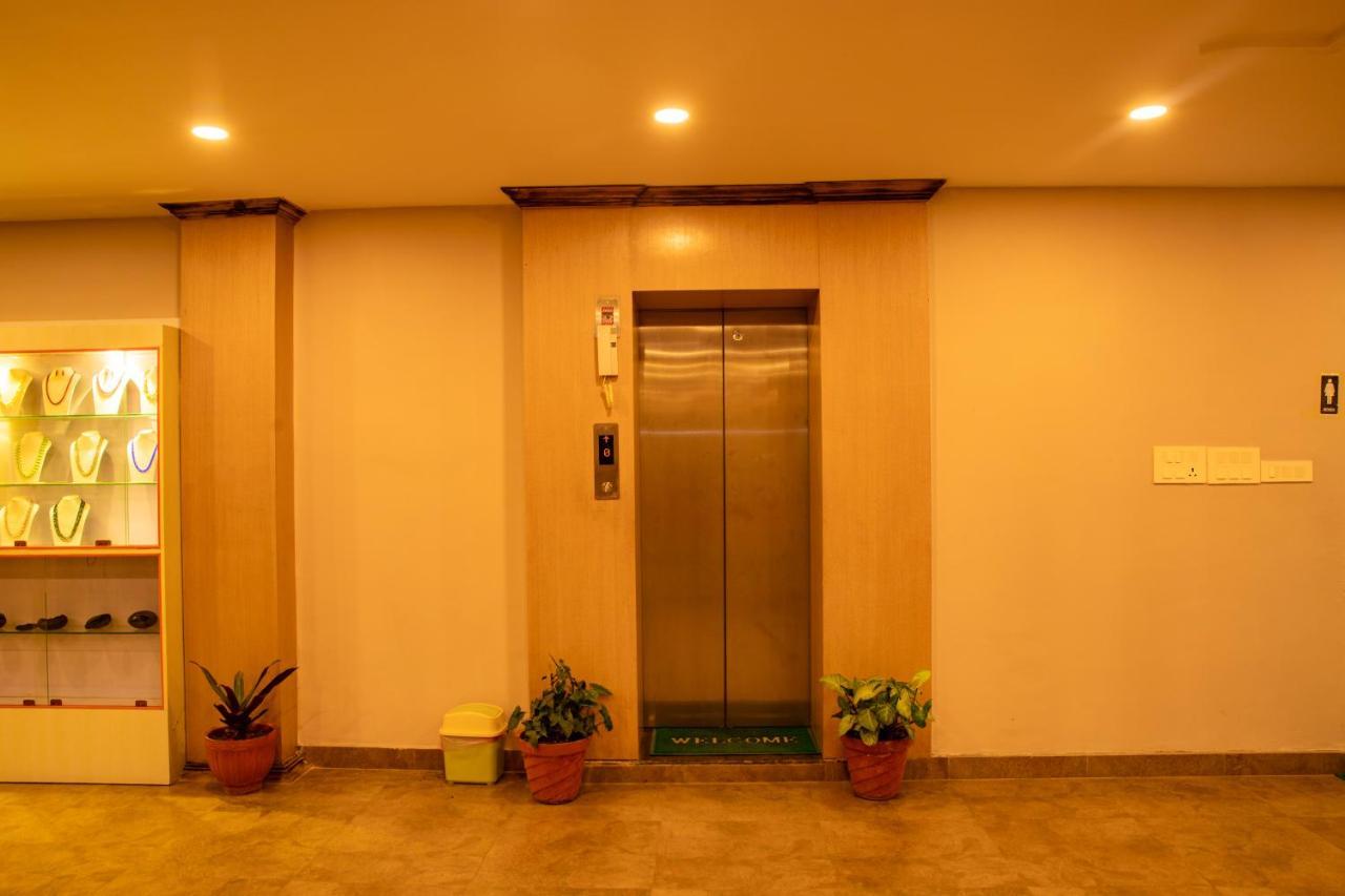 Majheri Resort And Spa Pokhara Exterior foto