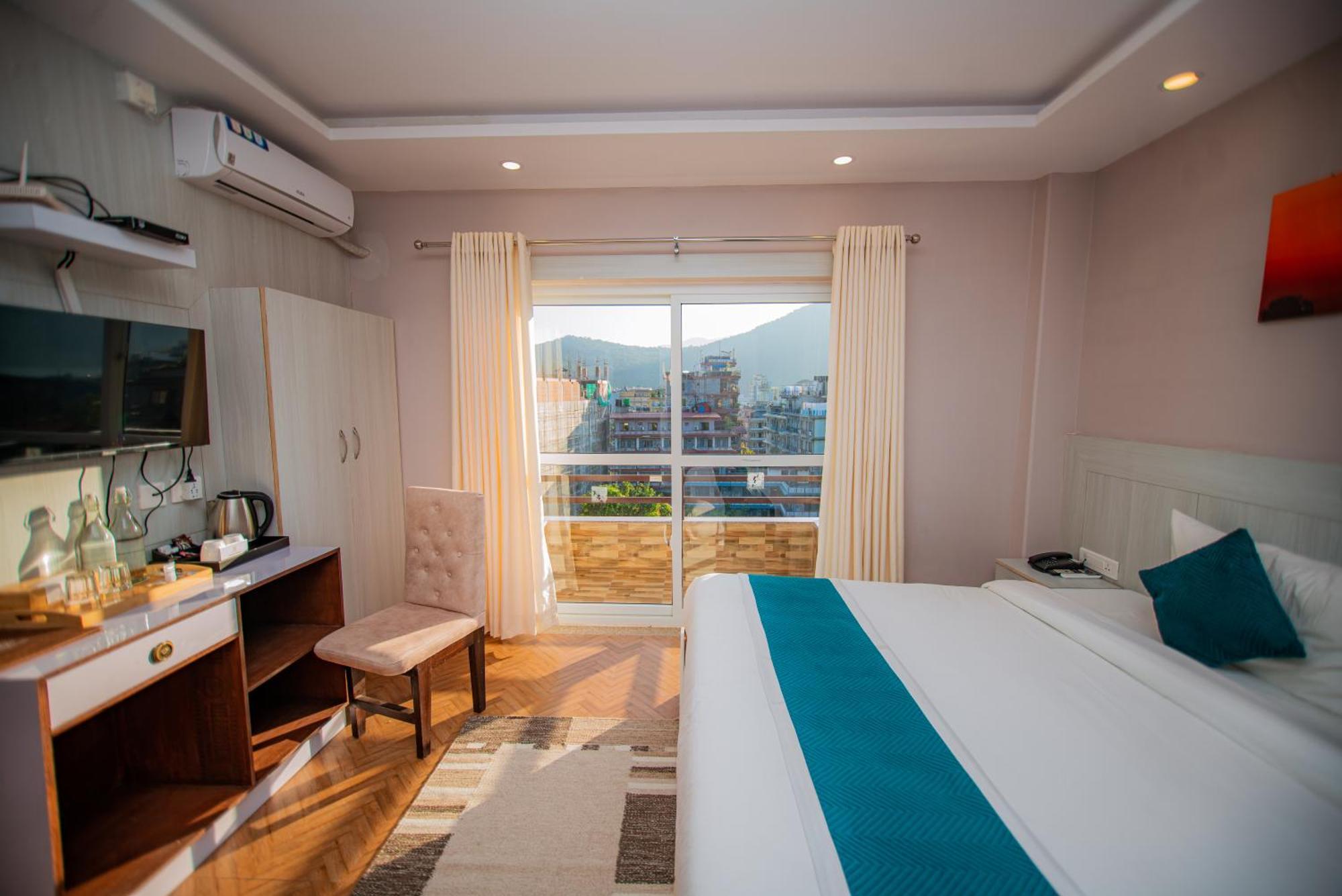 Majheri Resort And Spa Pokhara Exterior foto